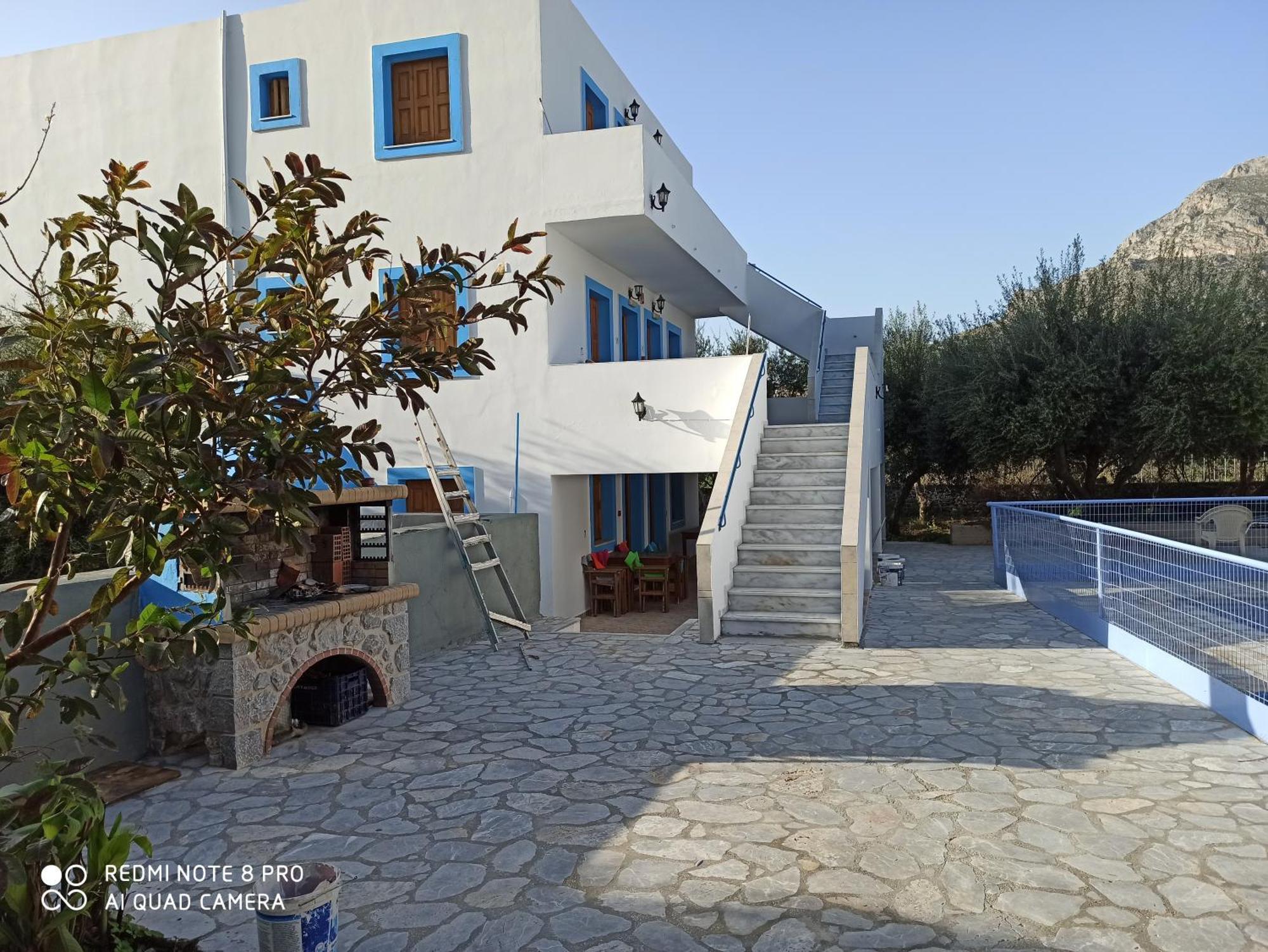 Giannis Apartments By Climbing House Panormos  외부 사진
